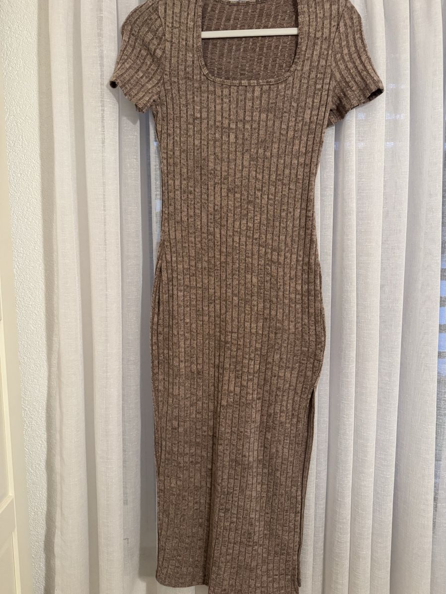 Shein Kleider: Sommerliches Kleid, Grösse S – Gebraucht aus Neuenegg von mel_5pnq