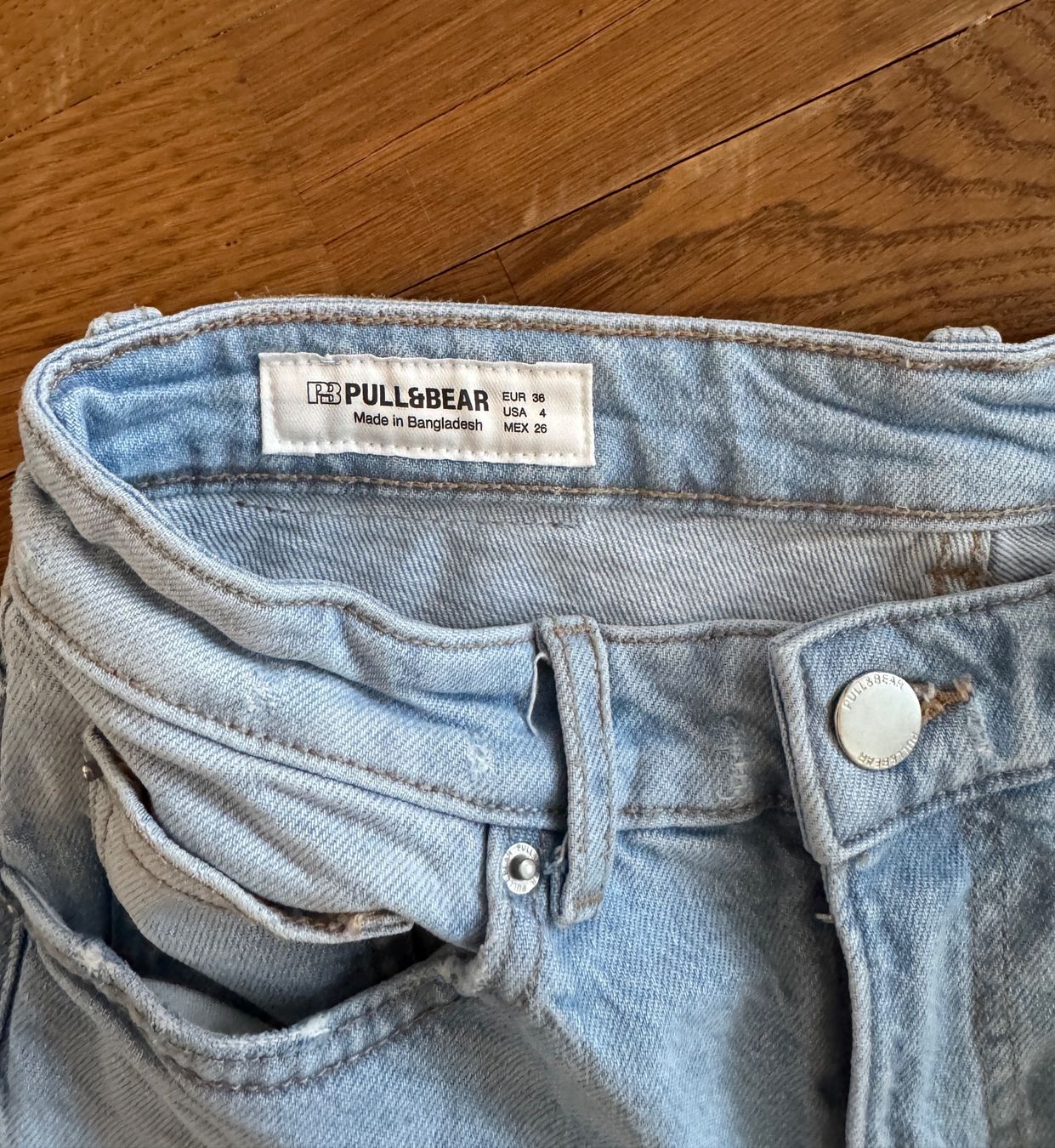 Pull&Bear Jeans: Jeans von Pull & Bear, Gr.36, hellblau, BRANDNEU! – Nuovo e nell'imballaggio originale da Küttigen venduto da Hedimia 2