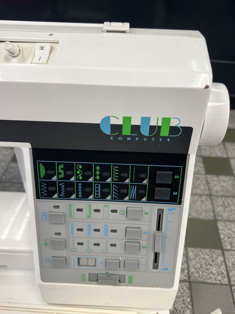 Elna Nähmaschinen: Machine à coudre Elna Club Computer Type 500 – Gebraucht aus Genève von Leboucheoreilles 1