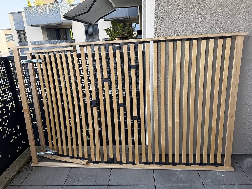 Lits: 120/200 Lattenrost mit Matratze – D'occasion à Münsingen par Lop.