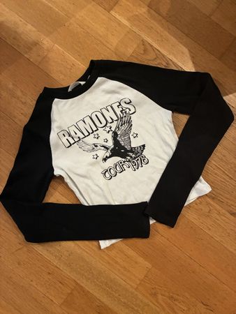 Schönes Langarmshirt Gr. 158/164, H&M
