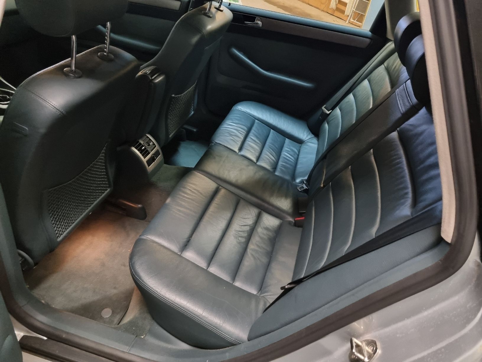 Audi Autos: Audi a6 2.4 v6 – D'occasion à Birmenstorf AG par cri883 3