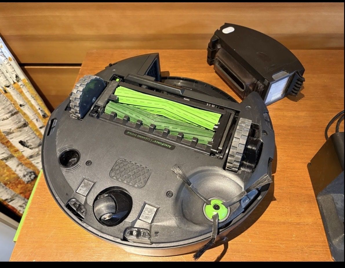 Irobot Staubsauger & Zubehör: I Robot j7 – Gebraucht aus Würenlingen von Ersin48 1