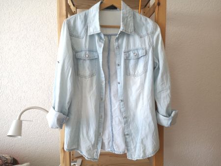Jeanshemd 100 % Baumwolle Gr. S hellblau