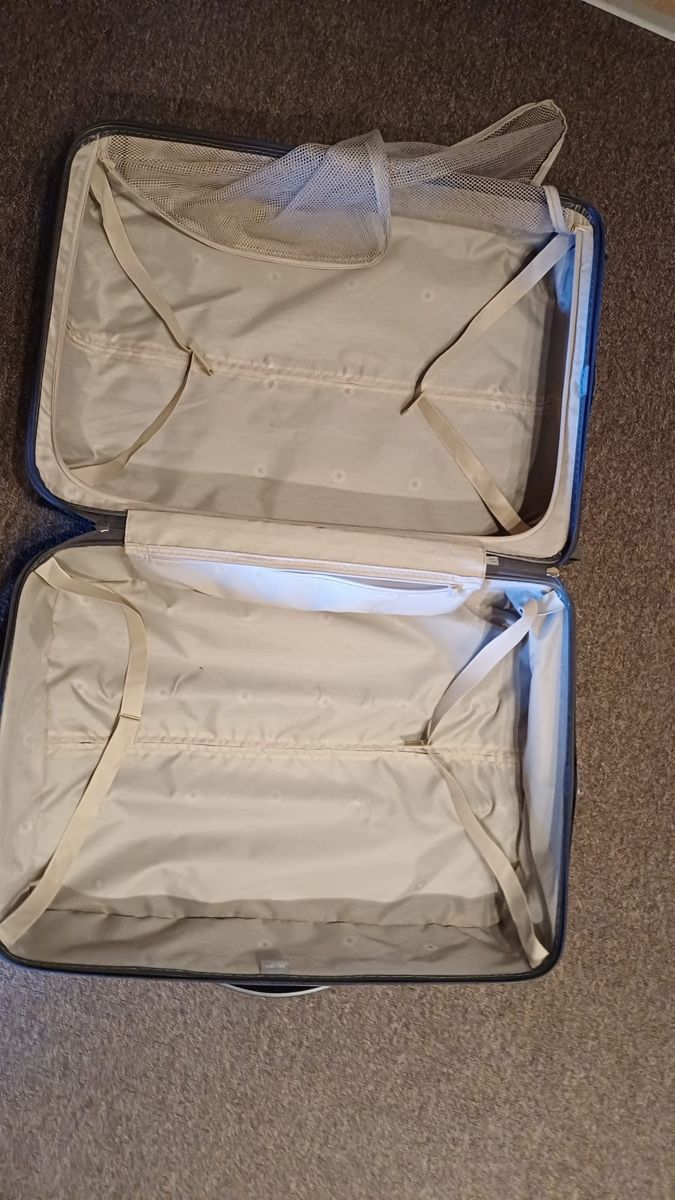 Delsey Valigie: Grande valise Delsey – Usato da Sion venduto da isa_j6wt 5