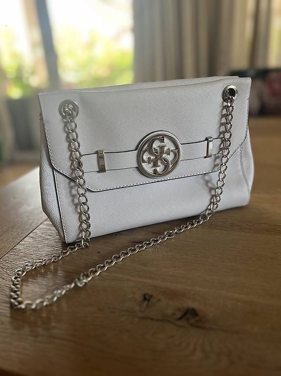 Borse da donna: Guess Handtasche – Usato da Rorschach venduto da Iuliana03