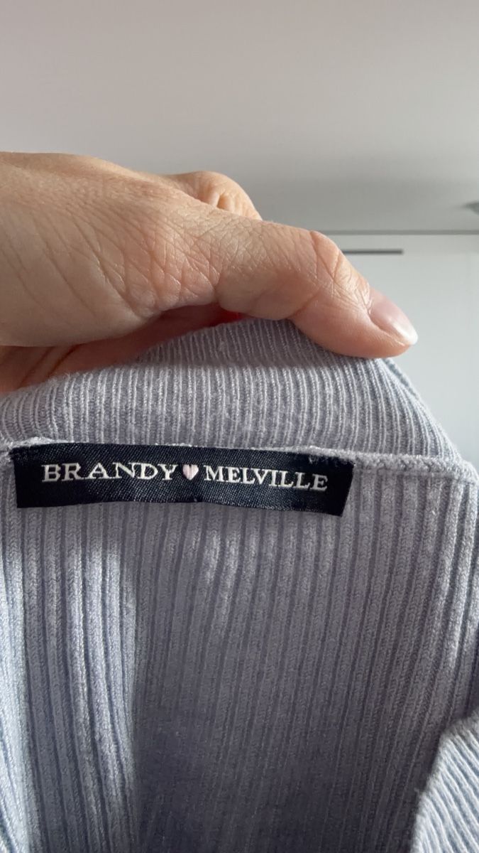 Brandy Melville Maglioni & Felpe: Pullover Blau Brandy Melville – Usato da Meiringen venduto da marinaz123 2