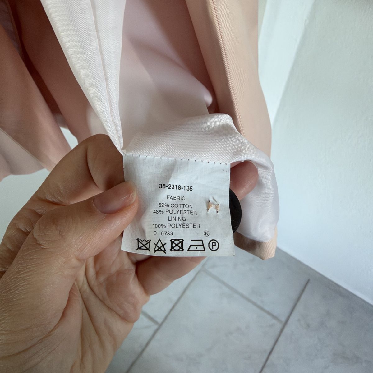 Globus Cappotti: SALMON GLOBUS TRENCH L – Nuovo (secondo la descrizione) da Zofingen venduto da JumpInVintage 5