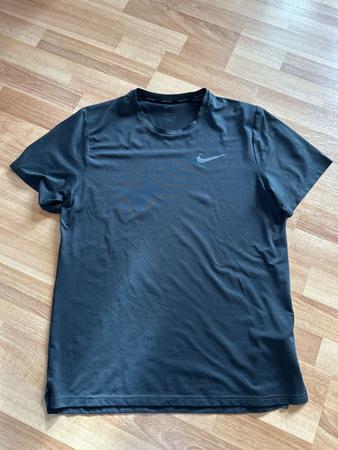 Nike Pro T-Shirt schwarz einfache Brustbreite 51cm