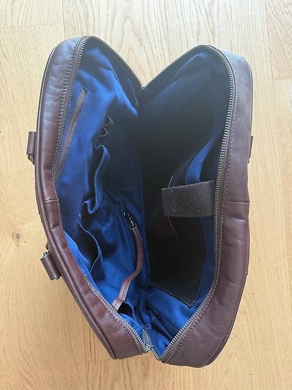 Bree Borse: Bree Ledertasche neuwertig  NP CHF 700 – Usato da Dornach venduto da jan_nz7c 2