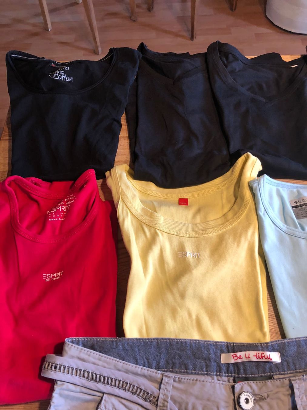 Lots de vêtements: 13-teiliges Damenpaket Gr. 36/38 – D'occasion à Röschenz par Tashroal 1