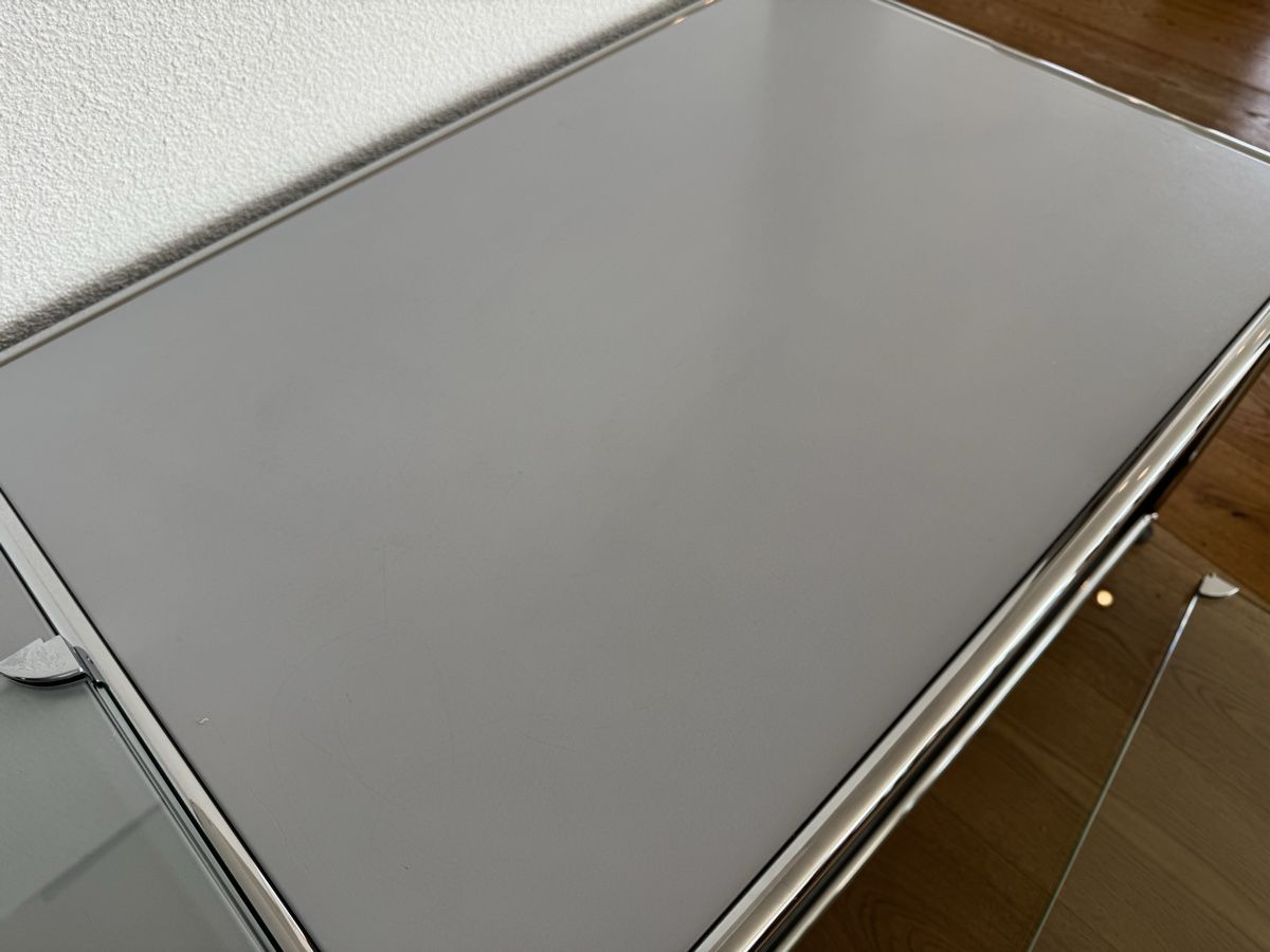 Scaffali: USM Regal mit Elementen aus Glas und Metall – Usato da Hallwil venduto da Zeh23 1
