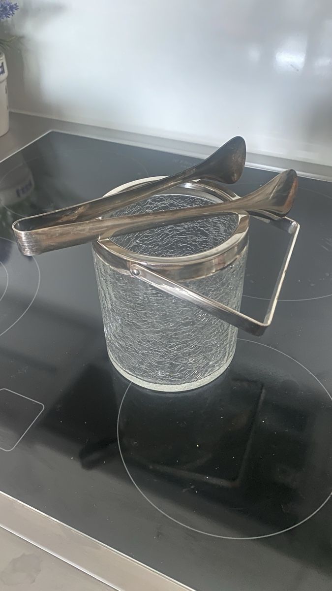 Contenitori & Simili: Eiswürfelbehälter mit Eiszange, Krakelee-Optik, Vintage – Usato da luzern venduto da bar_5gtr