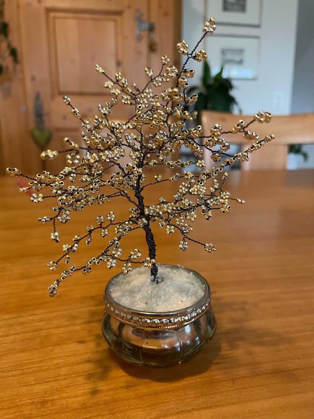 Tutte le decorazioni: Goldener Deko-Drahtbaum mit Perlen, filigrane Handarbeit – Usato da Adlikon b.Regensdf venduto da SimoneO01 4