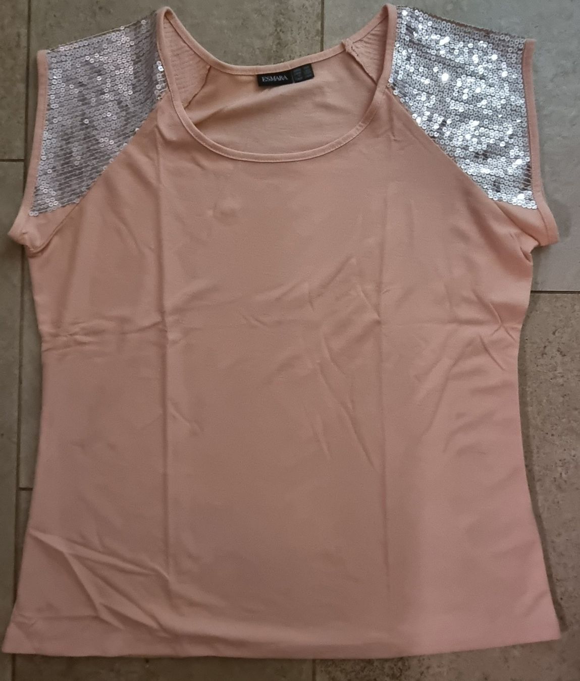 Lotti di vestiti: Tolles Kleiderpaket gr.44/46 – Usato da Grossdietwil venduto da GNOM313 1