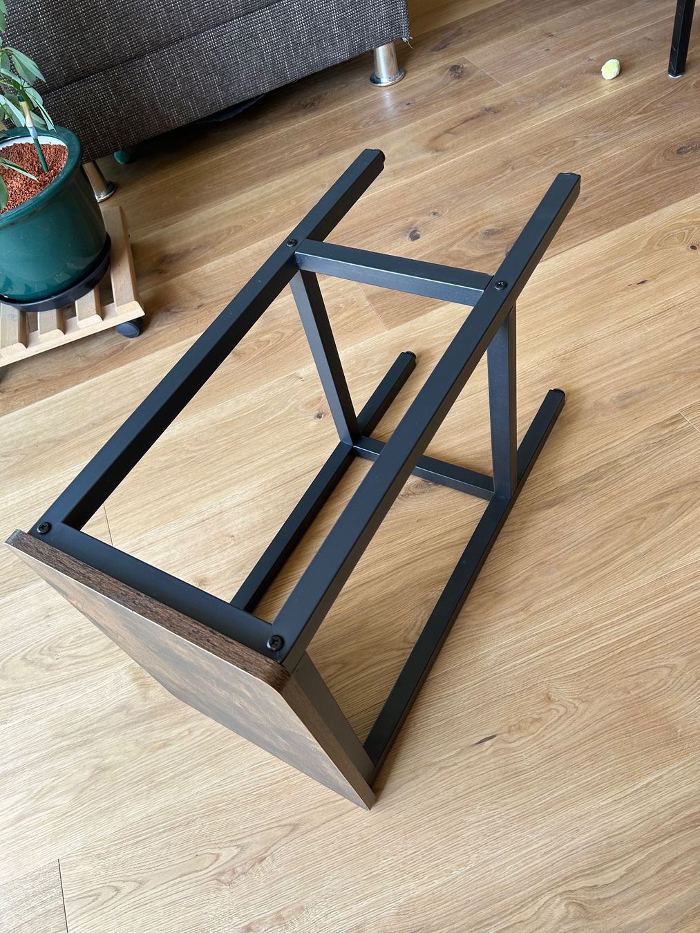 Tabourets: 4 Barhocker dunkelbraun mit Metallgestell – Neuf avec emballage d'origine à Seftigen par Kaulu5so 1