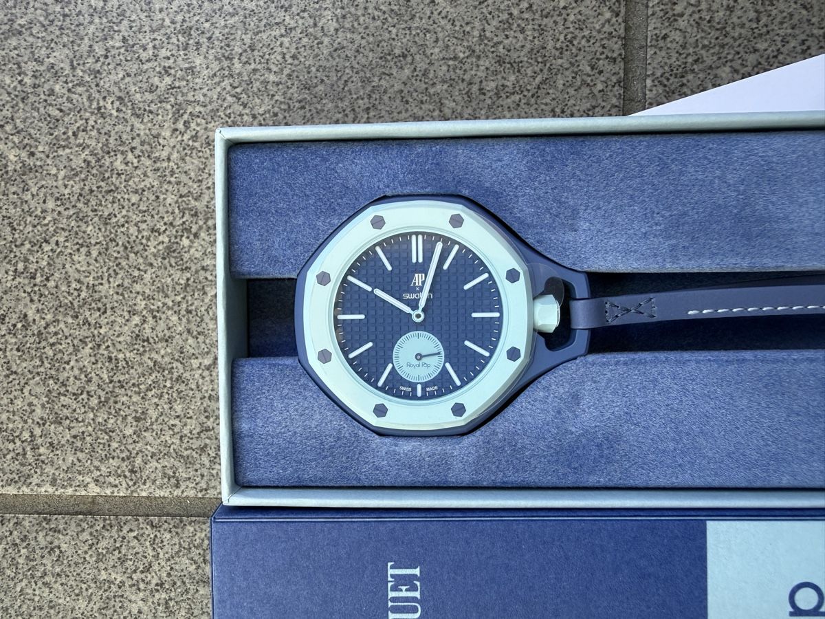 Swatch Uhren: Swatch AUDEMARS PIGUET LAN BA – Neu und originalverpackt aus Sierre von val_tc8d 1
