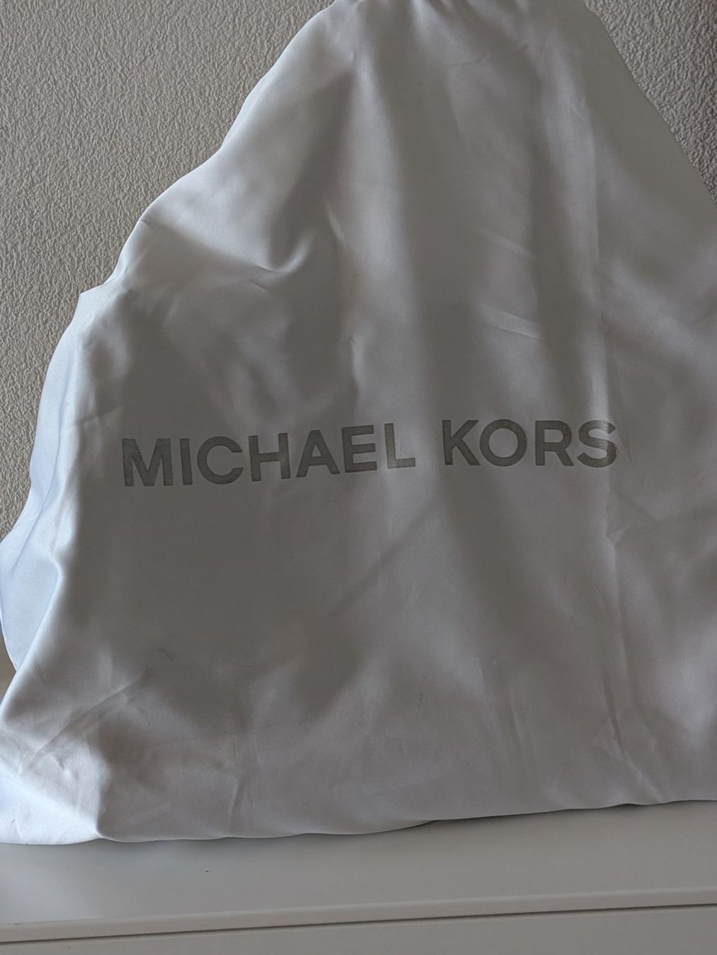 Michael Kors Borse: Michael Kors Handtasche – Nuovo (secondo la descrizione) da Münsingen venduto da morf76 2