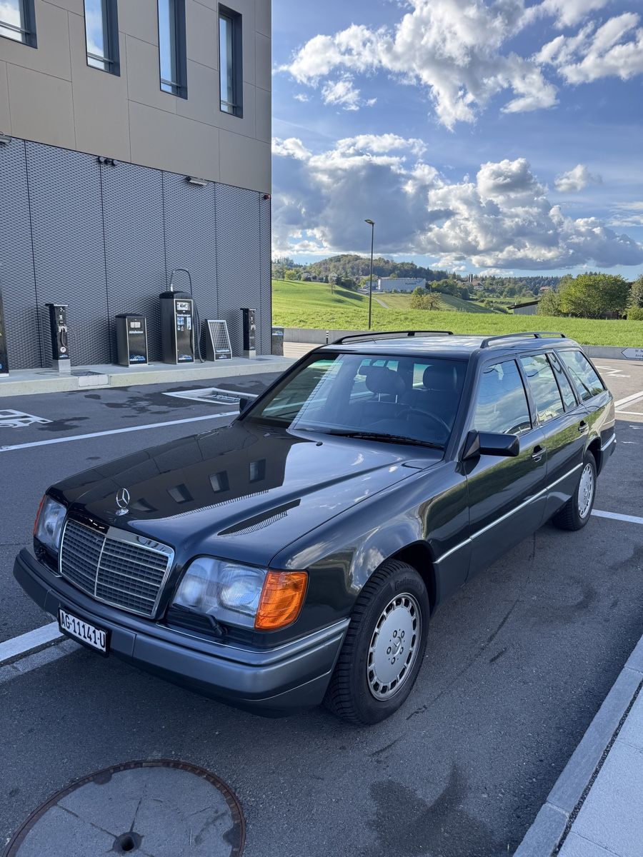 Mercedes-Benz Automobili: Mercedes E300 W124  – Usato da Fislisbach venduto da Besibesi8 5