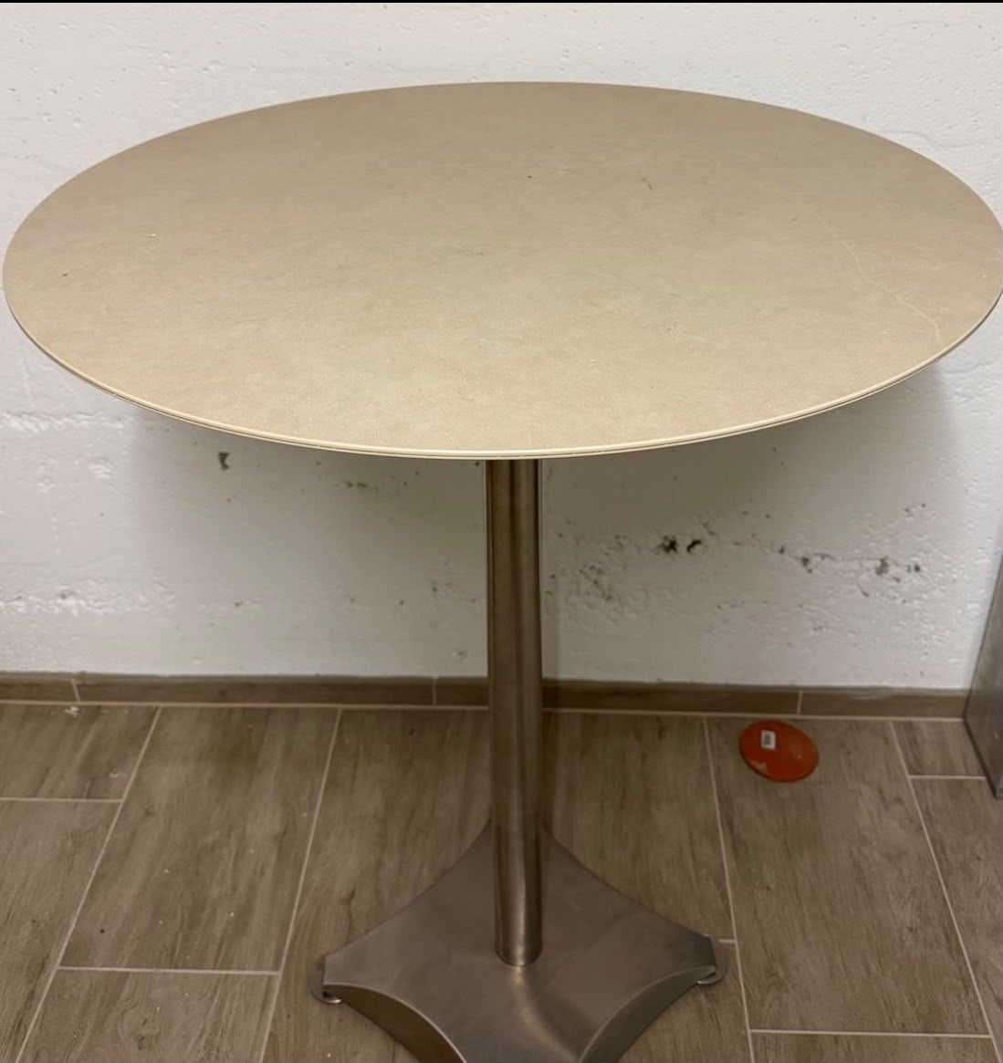 Tables: stehtisch – Neuf (Voir description) à Basel par edi_p2bd