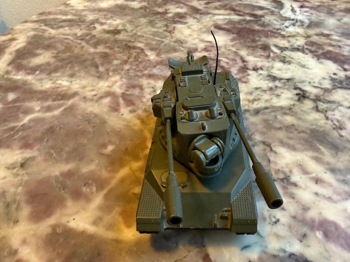 Dinky Toys Kit di modellismo & Modellini statici: Leopard Tank Modell 692 – Usato da Chur venduto da pet_q7kd 2
