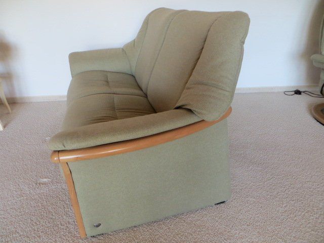 Stressless Divani: STRESSLESS 2-SITZER ELDORADO MIT PASSENDEM SALONTISCH – Usato da Erlen venduto da urwa01 6