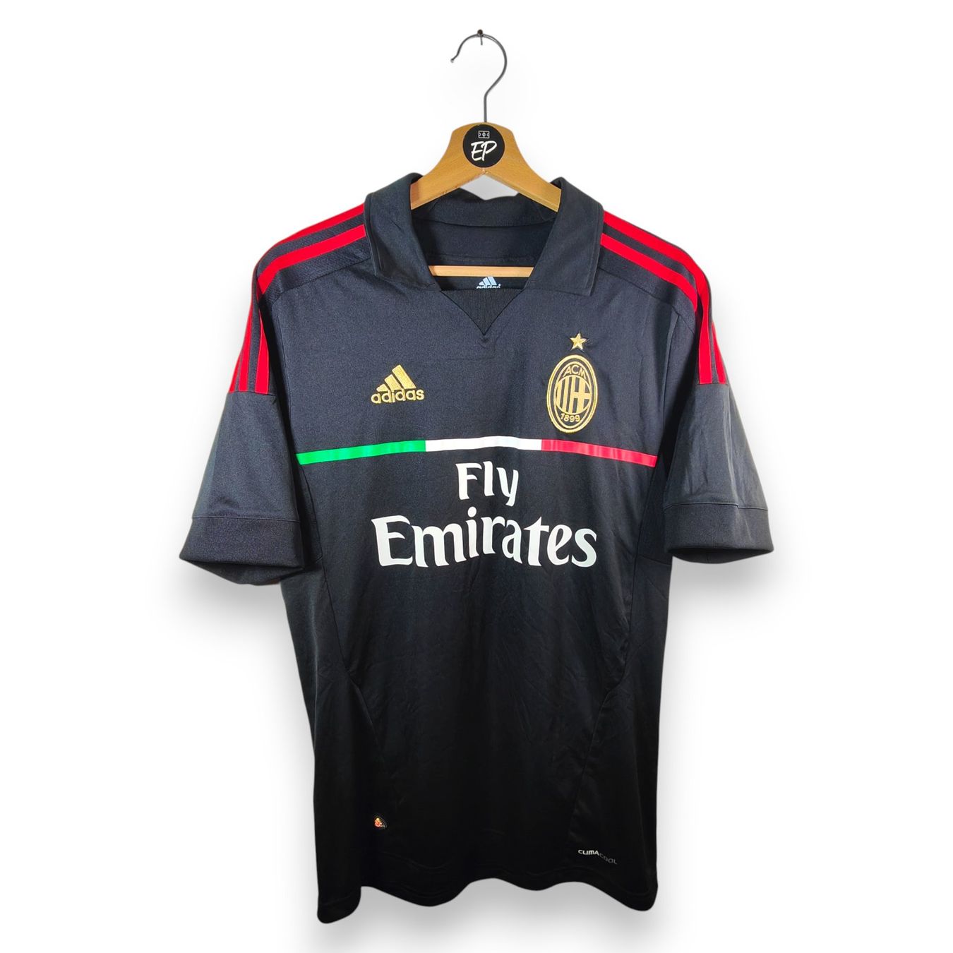 Adidas Canottiere & Pantaloni: Original 2011-12 AC Milan Third Trikot Seedorf – Usato da Martigny venduto da eternalpitch 1