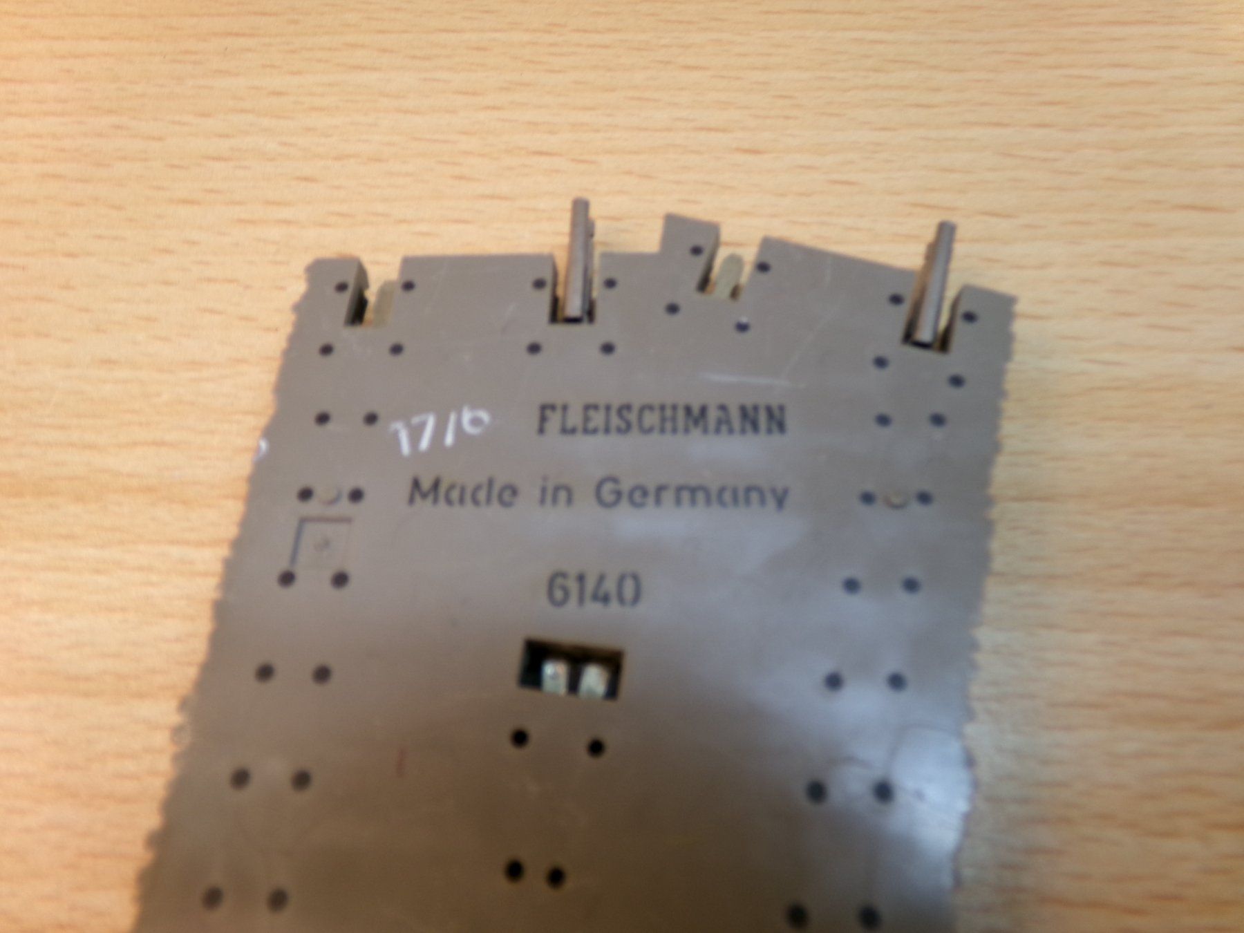 Fleischmann Modelleisenbahnen: Fleischmann H0 Profigleis Weiche links 6140 (2) – Gebraucht aus Hombrechtikon von Se9 5