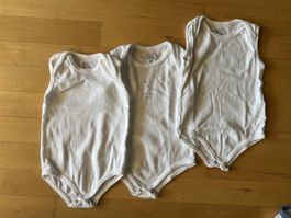 3 Baby Bodys Ohne Ärmel weiss Grösse 68 gebraucht