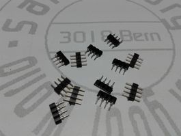 Stecker+Buchse 4PIN schwarz, 6 Paare