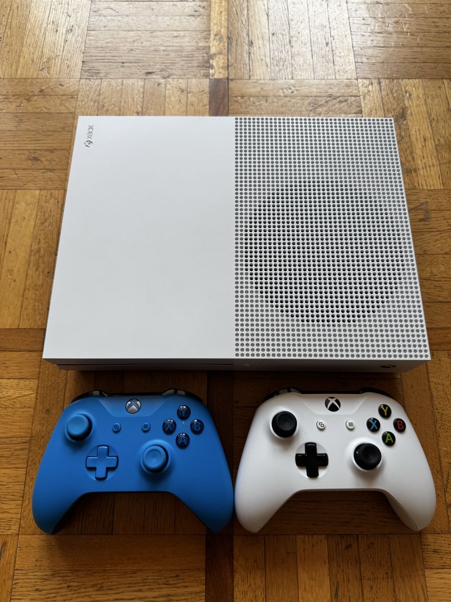 Microsoft Consoles: Xbox One S 1TB + Jeux & Manettes   – Neuf (Voir description) à Nyon par Phil_All007 1