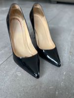 Christian Louboutin Schwarze Lack High Heels, Grösse 38.5