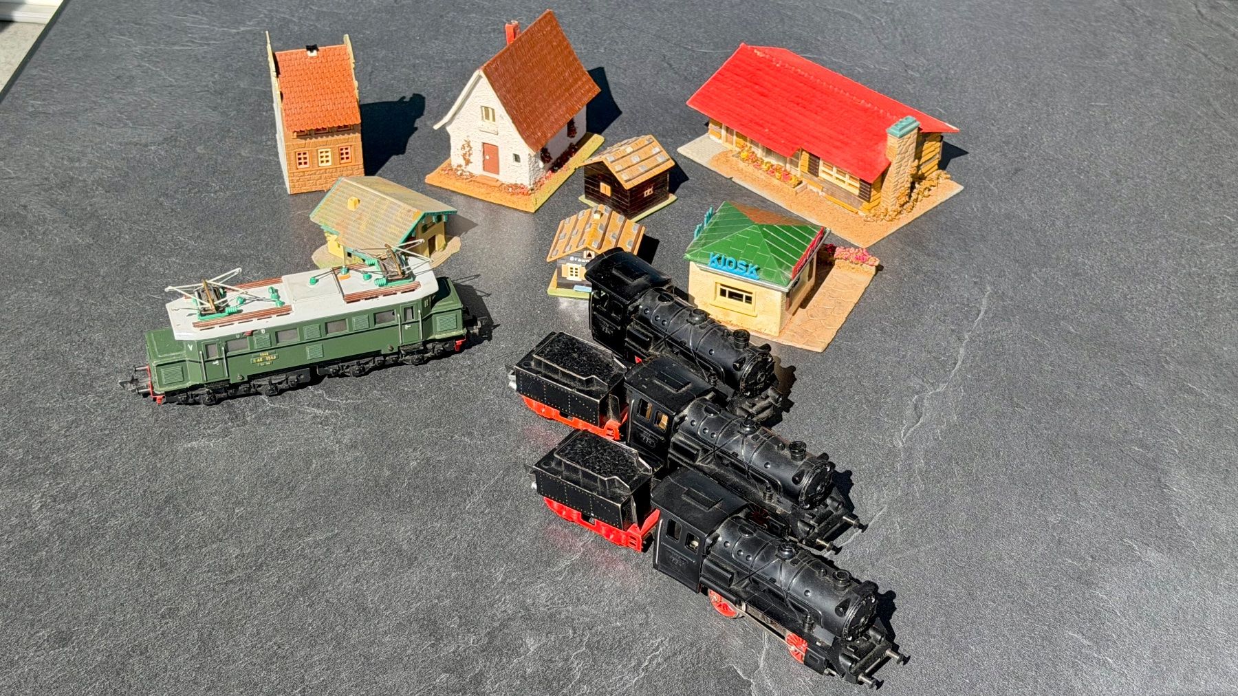 Fleischmann Modellini di ferrovie: Modelleisenbahn Fleischmann mit div. Zubehör – Usato da Gebertingen venduto da redeal 1