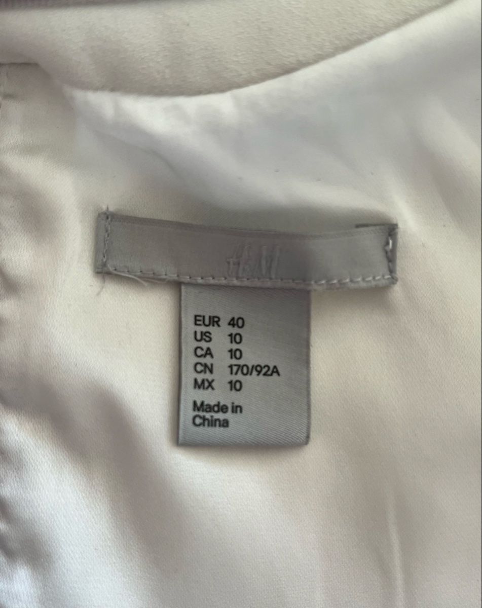 H&M Vestiti: H&M Kleid schwarz-weiss Grösse 40  – Usato da Winterthur venduto da Mahonyy 4