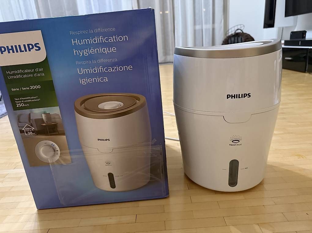 Humidificateurs: Philips Luftbefeuchter HU4811/10 – D'occasion à Scherzingen par polini42 1