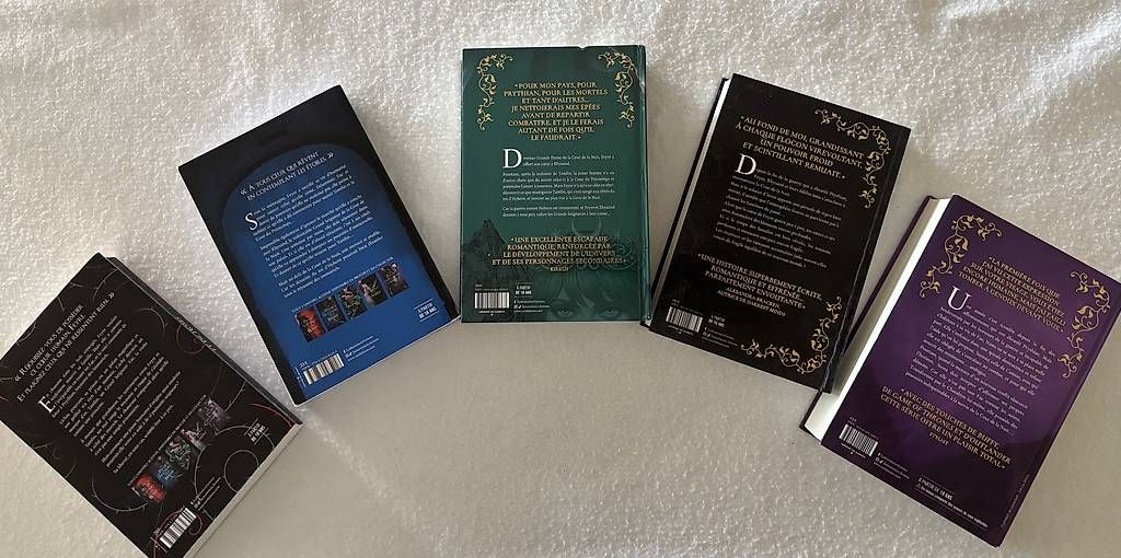 Libri: Série complète Acotar de Sarah Maas   – Usato da Massagno venduto da anickc 1