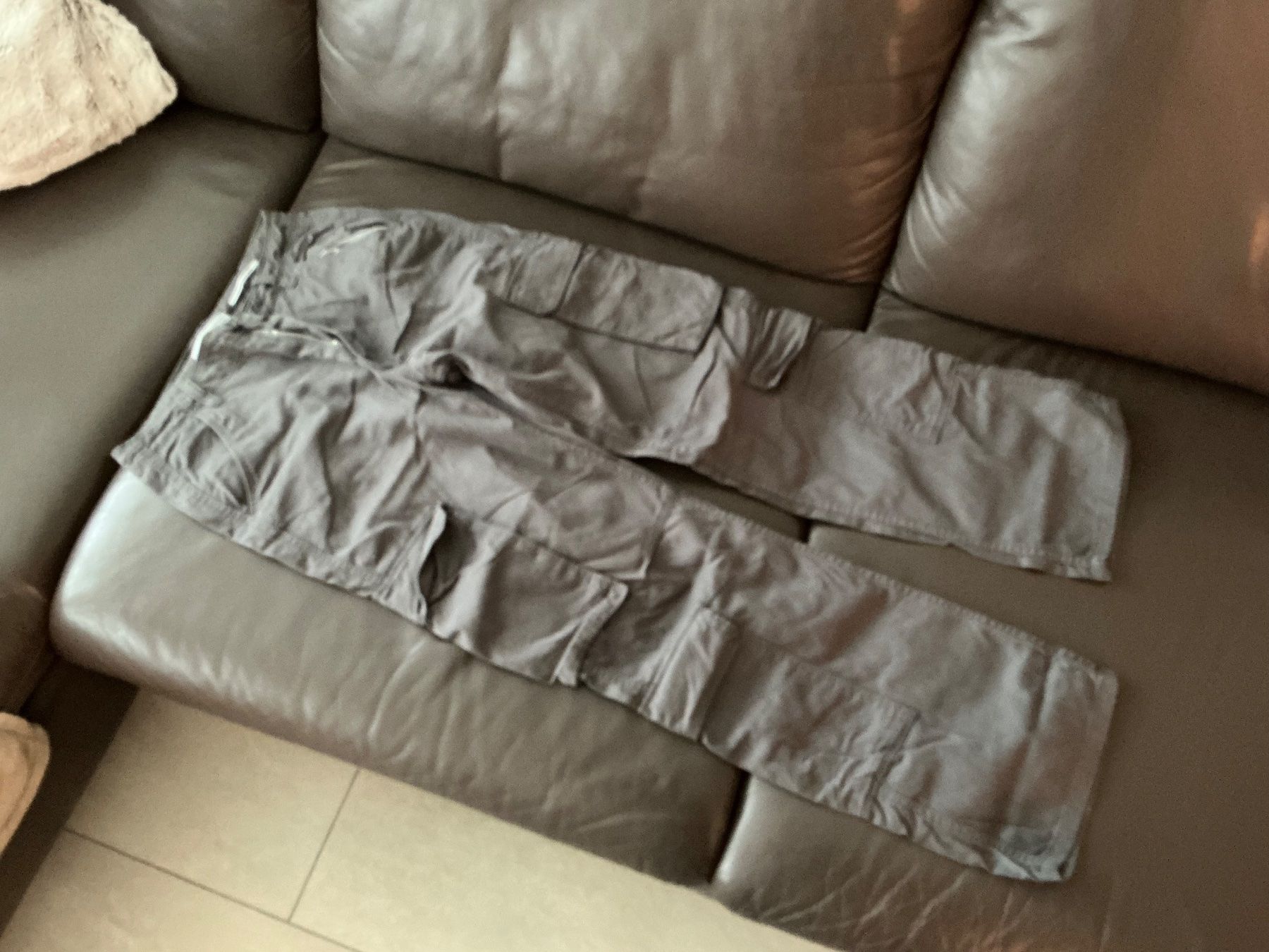 Bershka Pantaloni: Tolle Cargo Hose Betshka Gr.38 – Usato da Würenlos venduto da Chicca2004 2