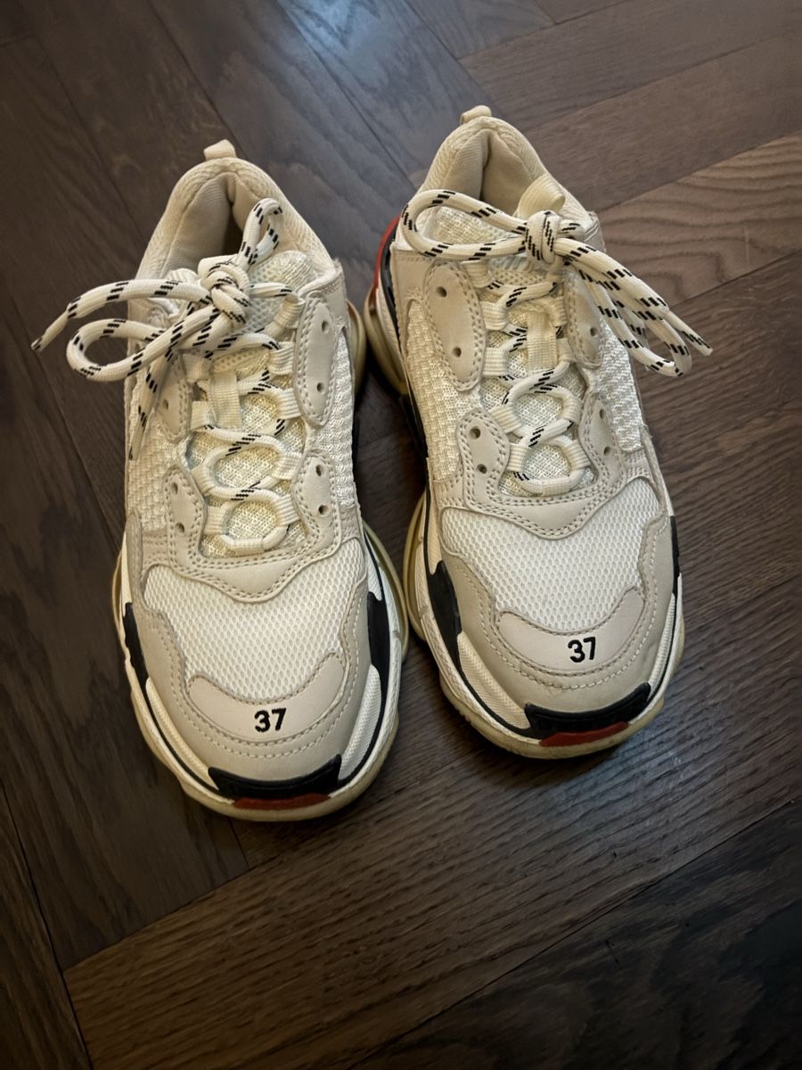 Balenciaga Scarpe da donna: Balenciaga Triple S – Nuovo (secondo la descrizione) da Dübendorf venduto da Lj_ct