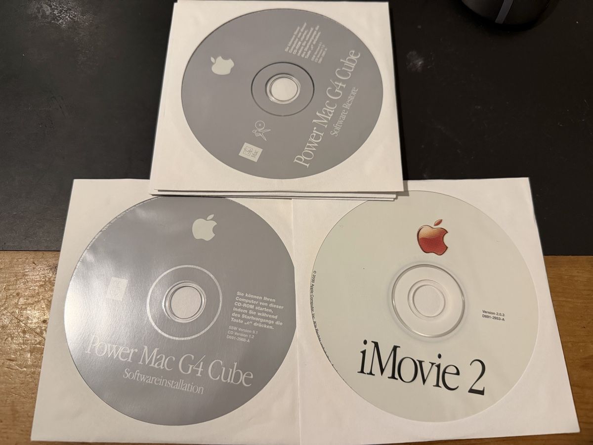 Apple PC: Apple Cube G4 mit 22' Cinema Display – Usato da Pfungen venduto da ric_739 4