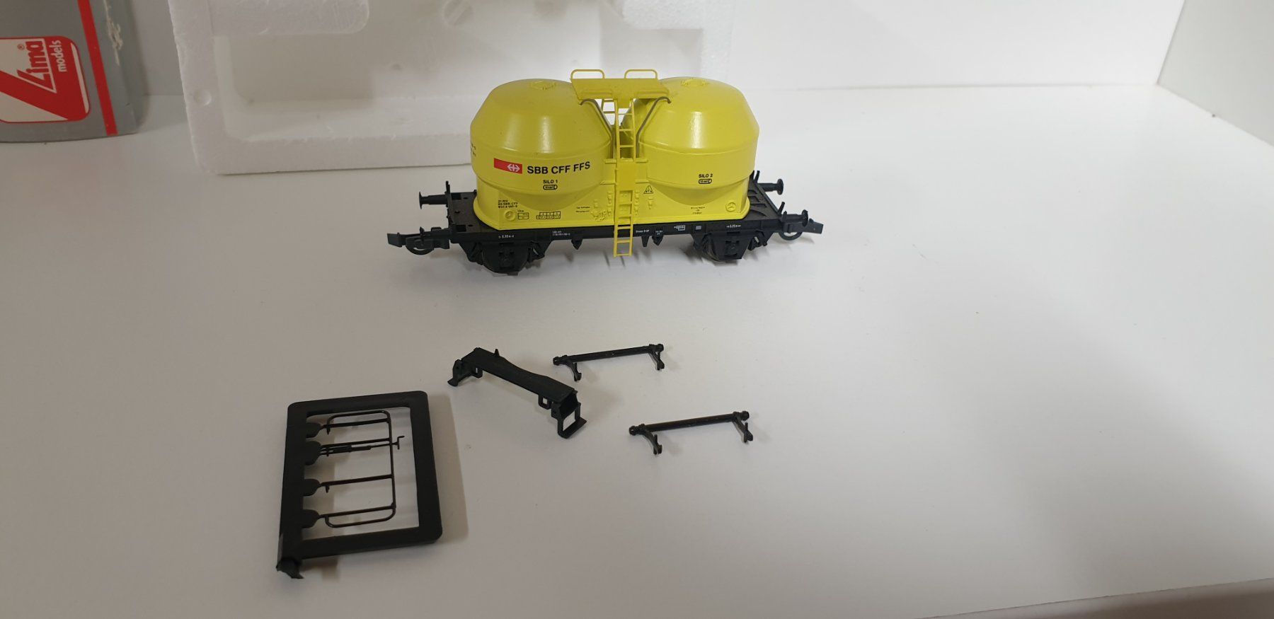 Lima Modelleisenbahnen: Lima SBB Ucs Silowagen 302816K – Gebraucht aus Neuenhof von ludovicco 3