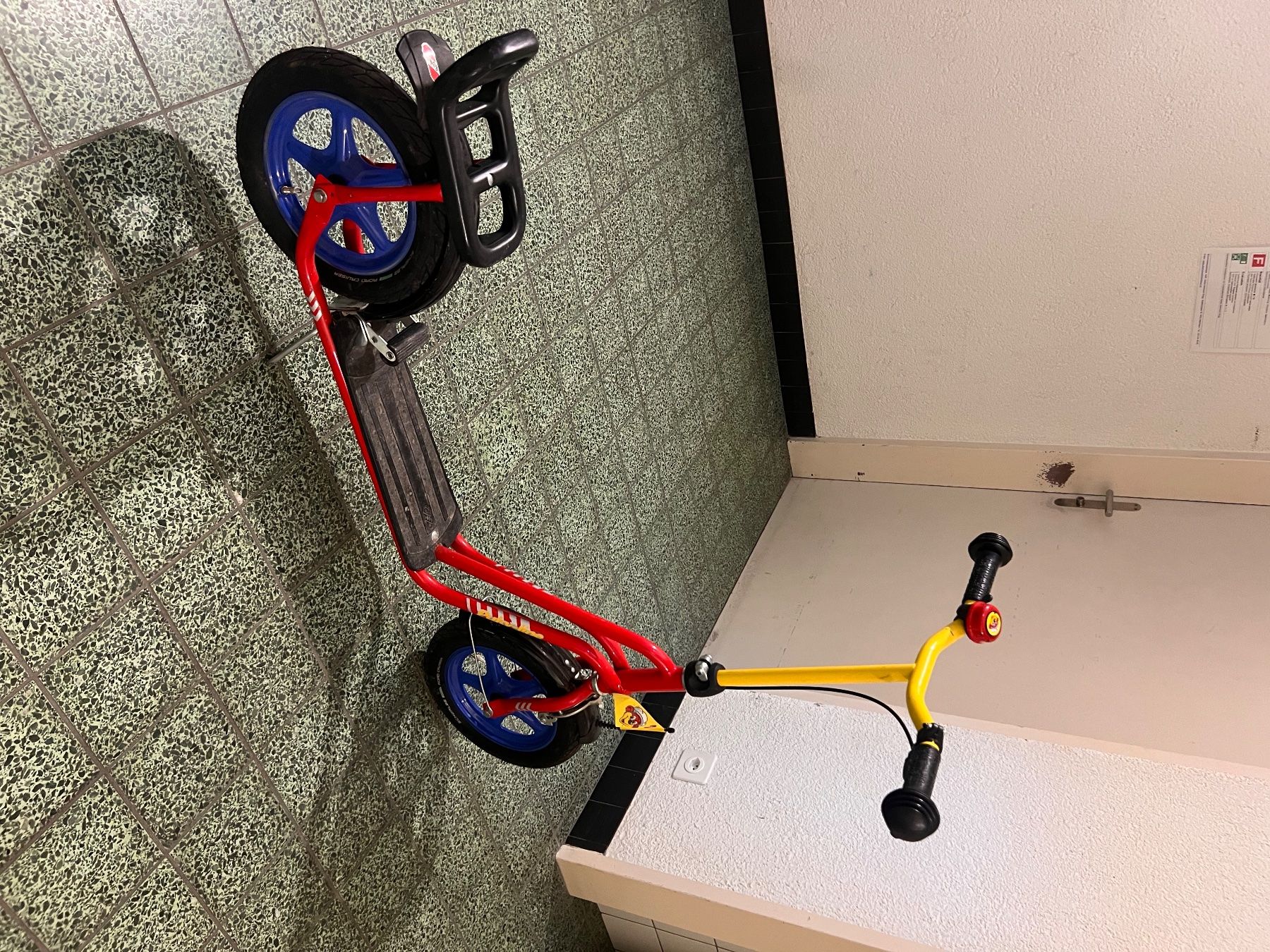Puky Fahrzeuge für Kinder: Puky Trottinette / Kinder Roller – Gebraucht aus Hilterfingen von Kulturfluechter 4