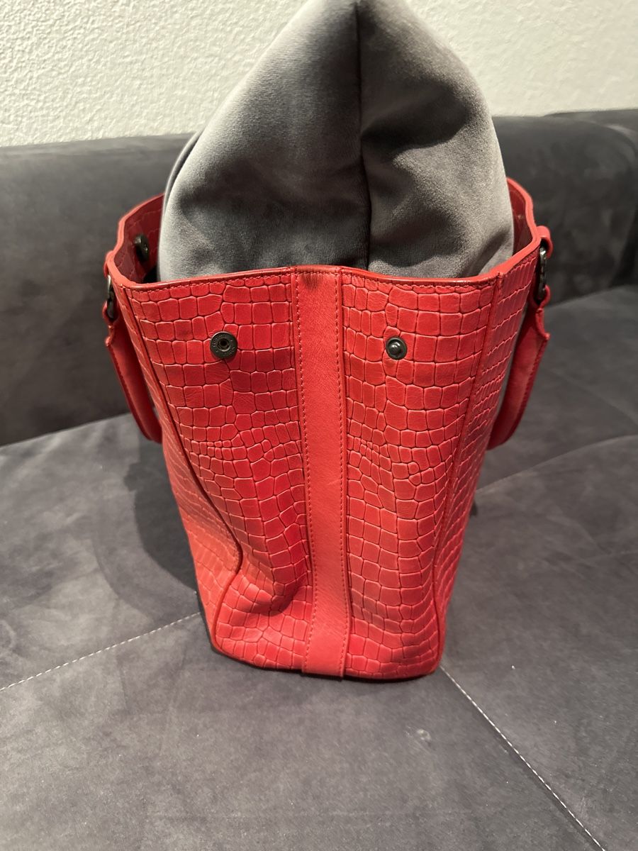 Armani Borse da donna: Armani Handtasche Rot neu – Nuovo (secondo la descrizione) da Däniken SO venduto da NBdesign 3