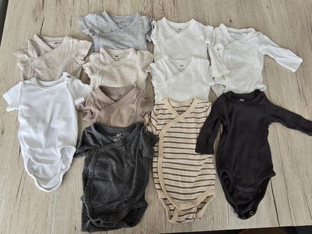 Neugeborenes Baby Sommerkleiderpaket 50/56