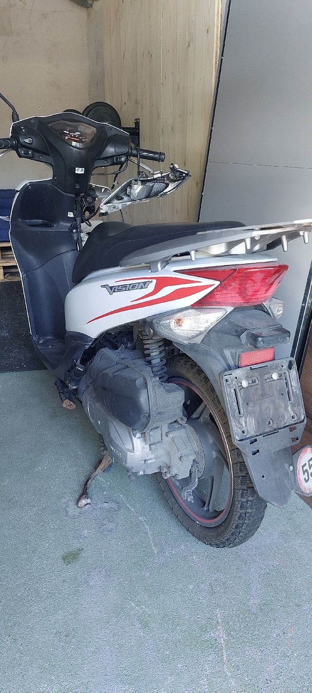 Honda Strada: Honda NSC50 (defekt) – Difettoso da Interlaken venduto da anna.kohler 1