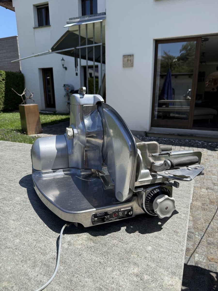 Berkel Appareils de cuisine: Berkel Aufschnittmaschine Modell 834S – D'occasion à Zürich par dargie82 1