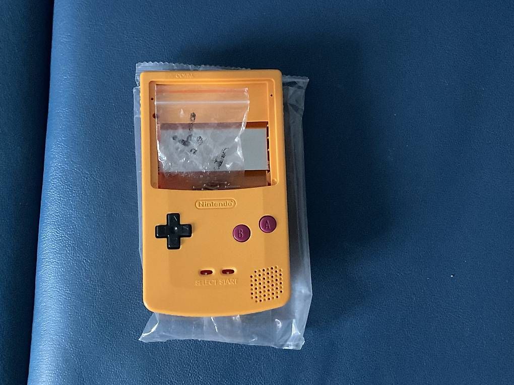 Shell Giochi: GBC Shell mit Ersatzteile Set – Nuovo (secondo la descrizione) da Köniz venduto da RetroBoy89