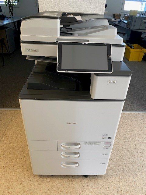Stampanti: Ricoh MP C3504 Farblaserdrucker – Usato da Wängi venduto da Bmo