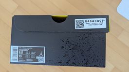 Air Jordan 4 Retro "Thunder" - Taille 42 - Portées, bon état