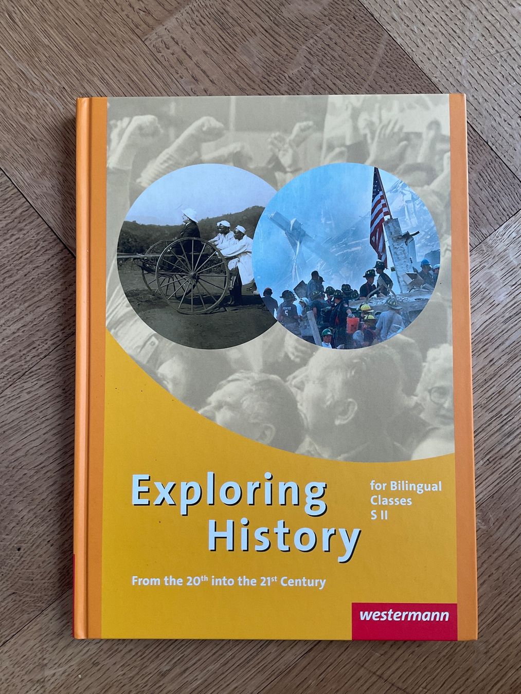 Libri: Exploring History from 20th into the 21st Century – Nuovo (secondo la descrizione) da Zürich venduto da ric_r96d