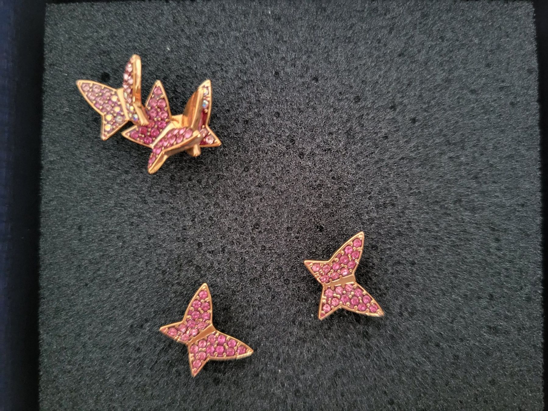 Swarovski Ohrringe & -stecker: Swarovski Ohrringe - Schmetterlinge – Neu und originalverpackt aus Zürich von sueth